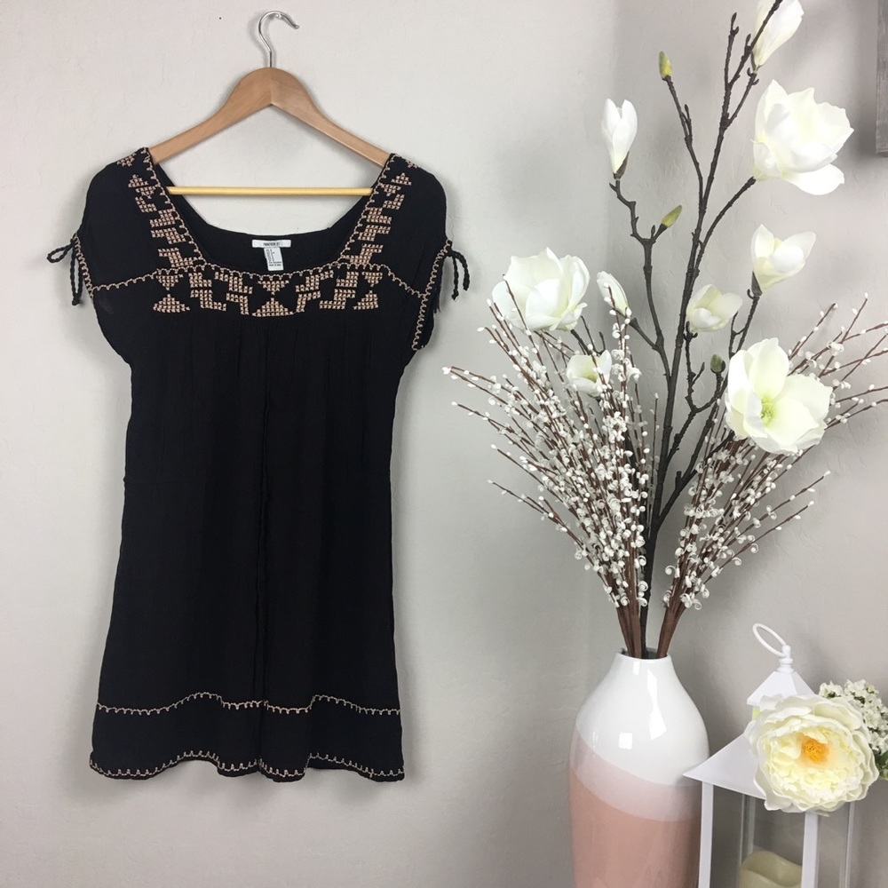Forever21 - Black Puff Sleeve Mini Dress